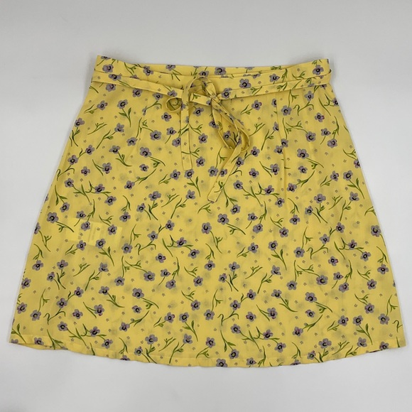 Dolls Kill Motel Rocks Handmade Floral Wrap Mini Skirt Women’s Size Small - Picture 2 of 16